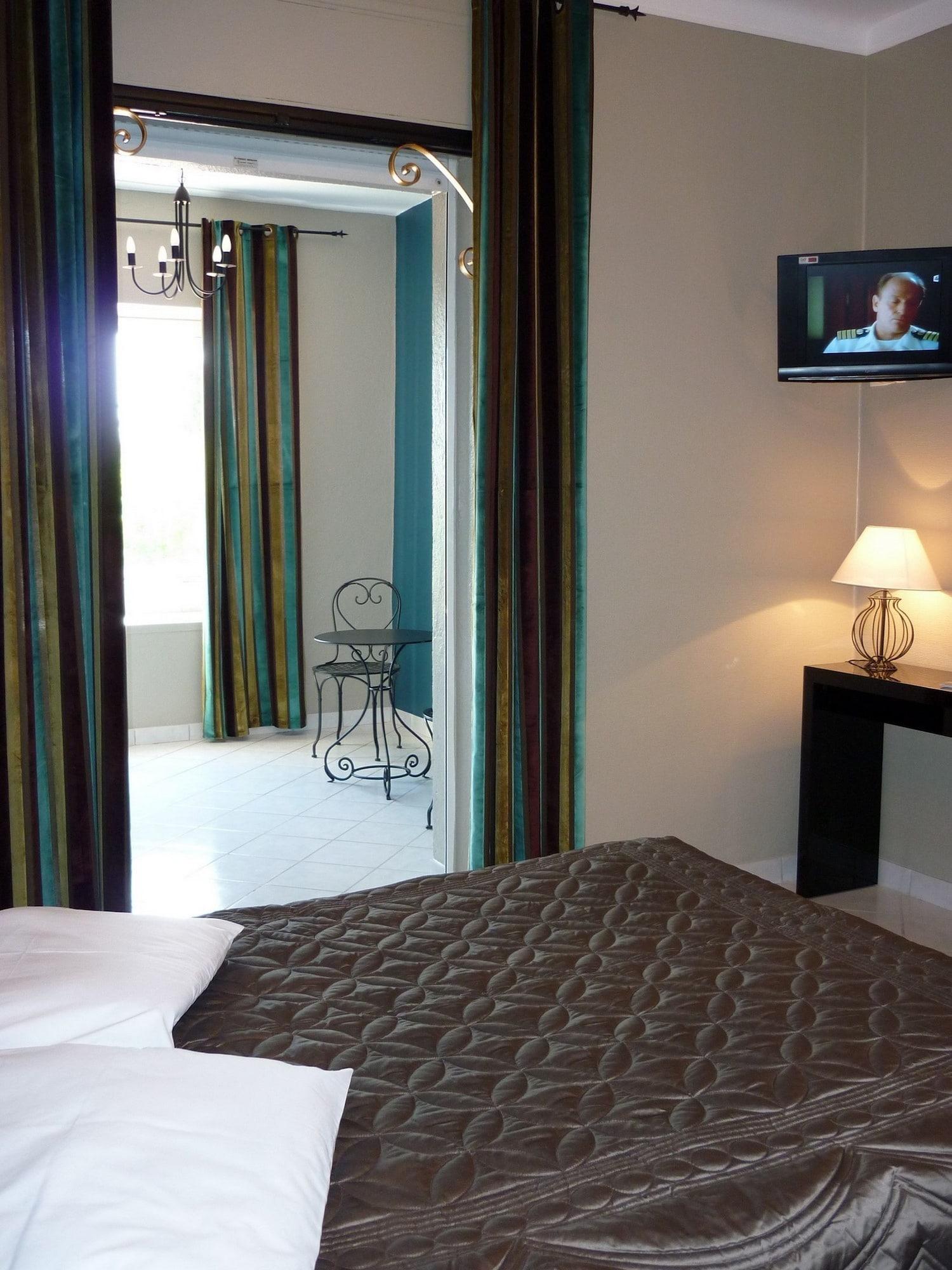 Adonis Sanary Grand Hotel Des Bains Bagian luar foto