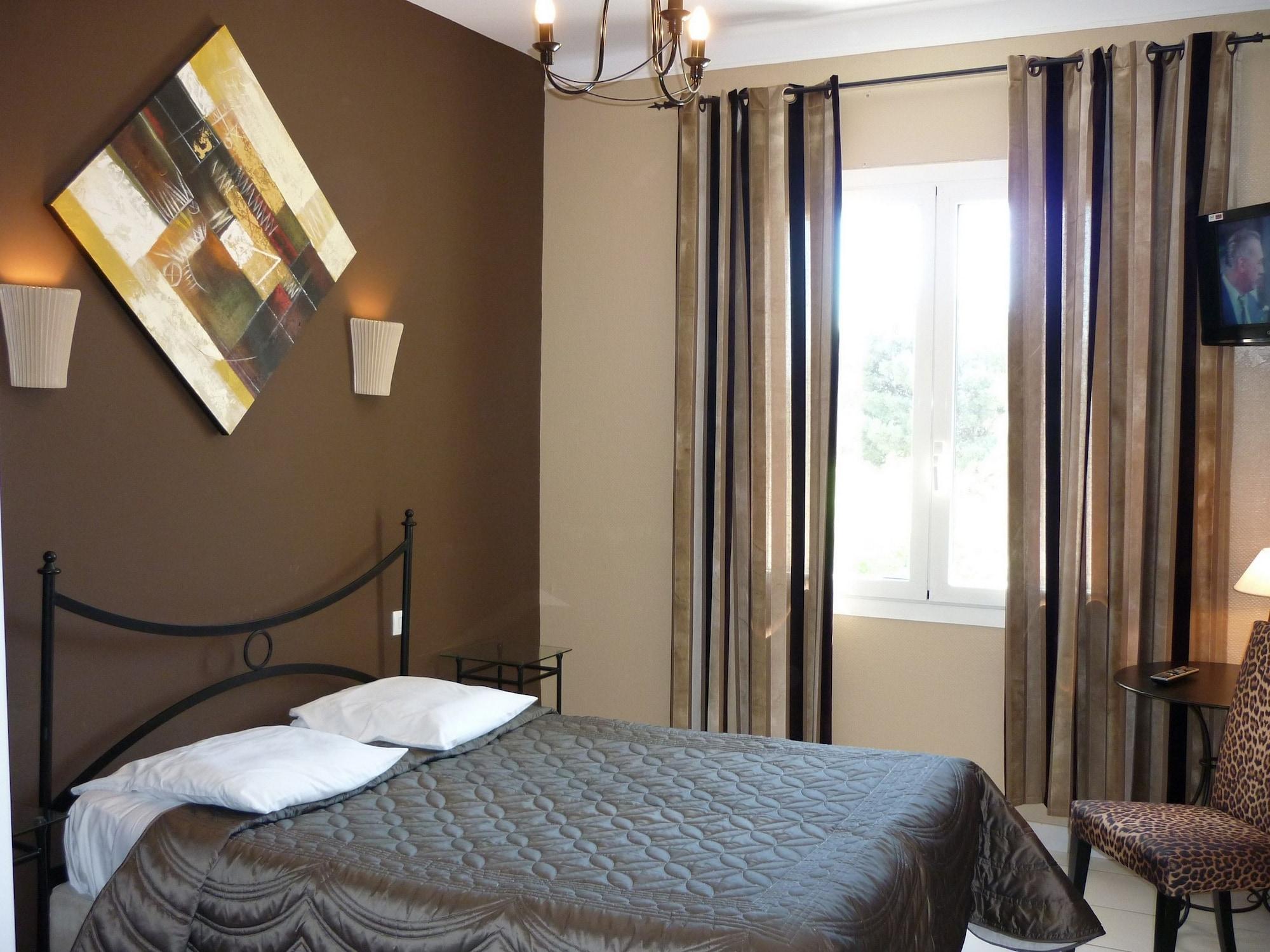Adonis Sanary Grand Hotel Des Bains Bagian luar foto