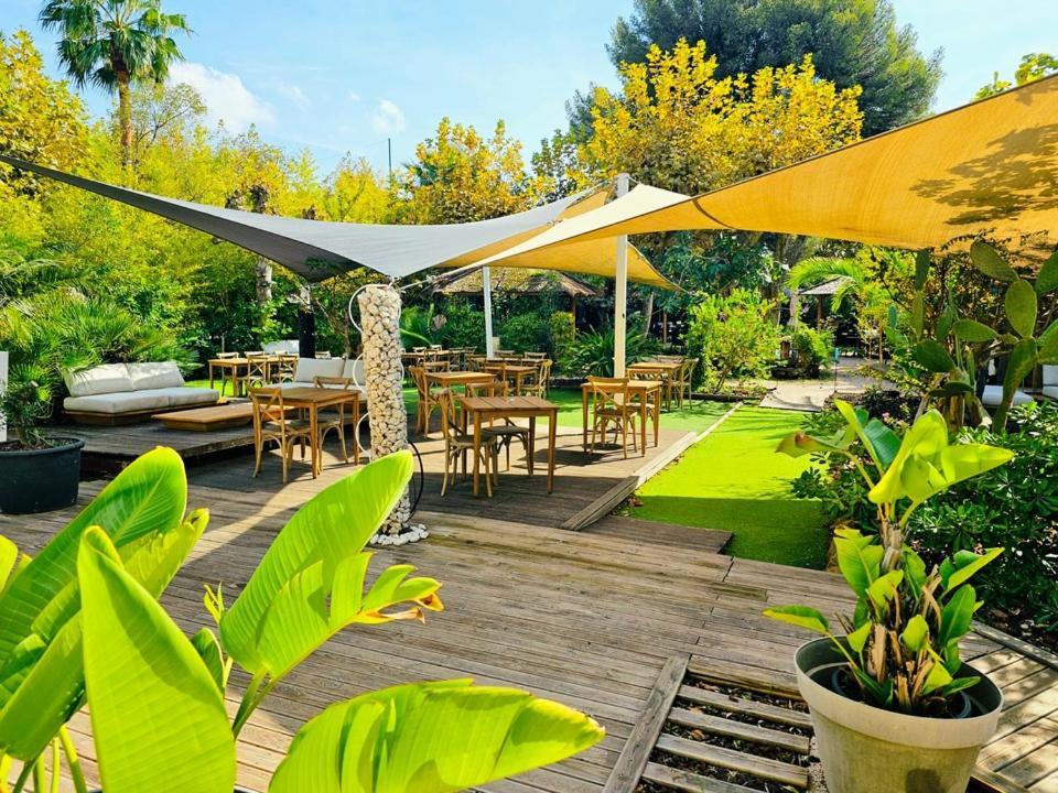 Adonis Sanary Grand Hotel Des Bains Bagian luar foto